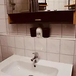 Neu Casa Ludi Eutingen Gute Wohngegend Direkte Buchung Moeglich Keine Freigabe Erforderlich Inklusive Balkon Terrasse Und Tiefgaragenparkplatz Waschmaschine Im Haus * Pforzheim