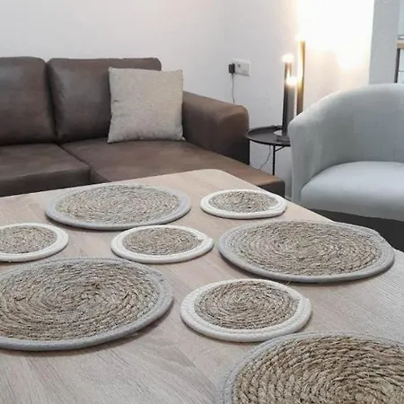 Casa Ludi Eutingen Gute Wohngegend Direkte Buchung Moeglich Keine Freigabe Erforderlich Inklusive Balkon Terrasse Und Tiefgaragenparkplatz Im Haus Apartment Pforzheim