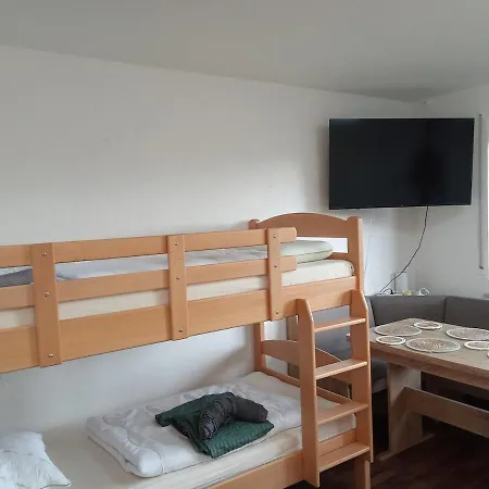 Apartment Casa Ludi Eutingen Gute Wohngegend Direkte Buchung Moeglich Keine Freigabe Erforderlich Inklusive Balkon Terrasse Und Tiefgaragenparkplatz Im Haus Pforzheim