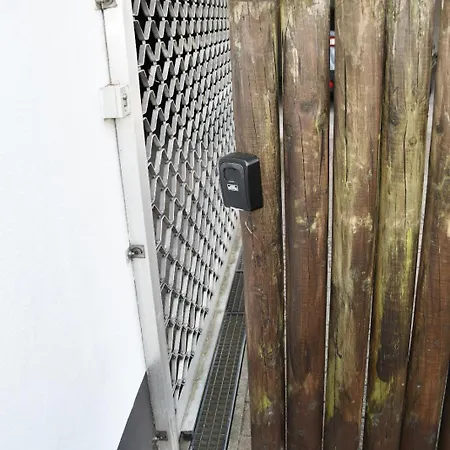 Neu Casa Ludi Eutingen Gute Wohngegend Direkte Buchung Moeglich Keine Freigabe Erforderlich Inklusive Balkon Terrasse Und Tiefgaragenparkplatz Waschmaschine Im Haus